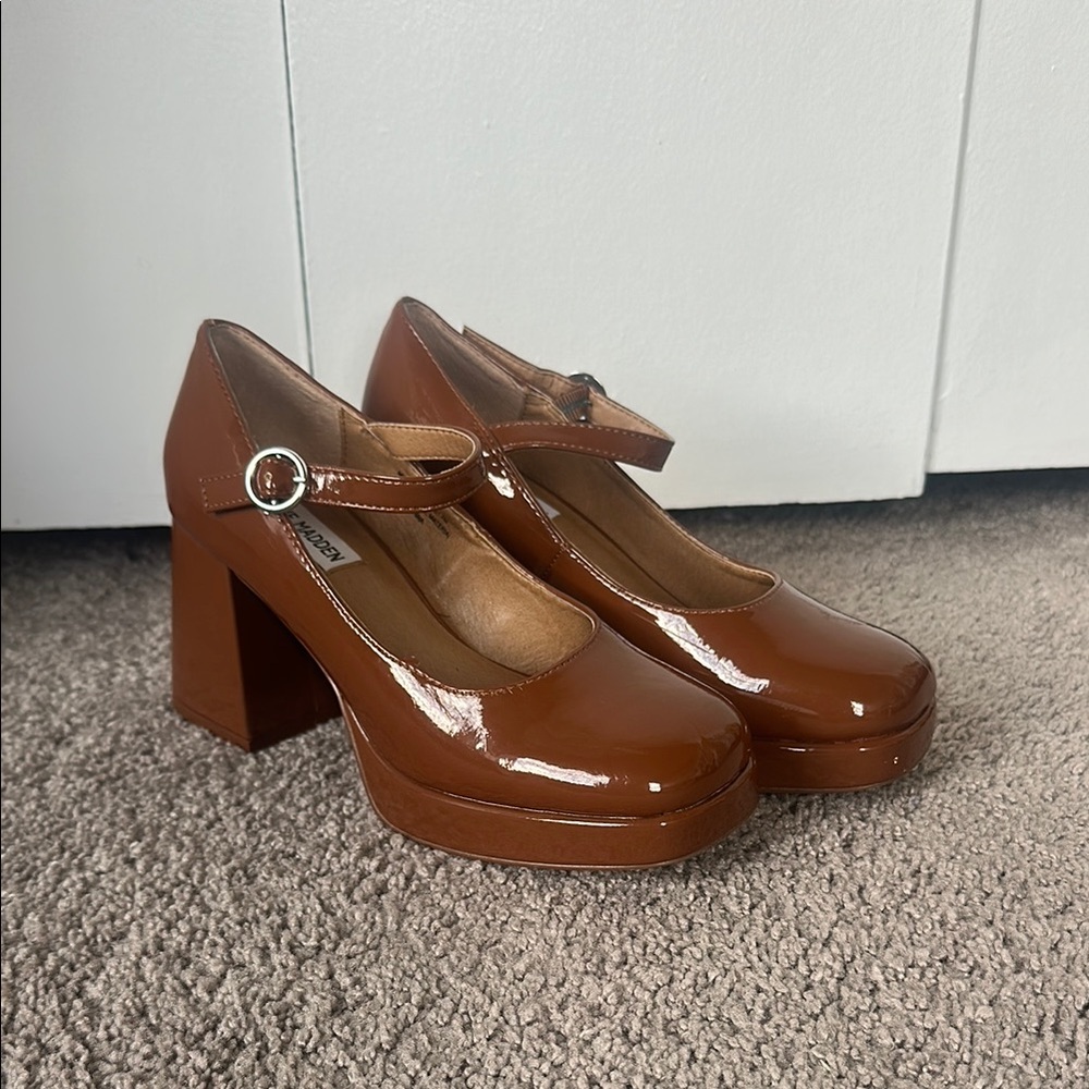 Steve Madden Brown Mary Jane Block Heel